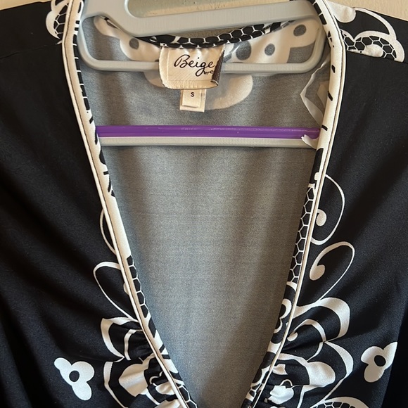 Beige by ECI Dress Womens Small Black White with Geometric Floral - Picture 2 of 6